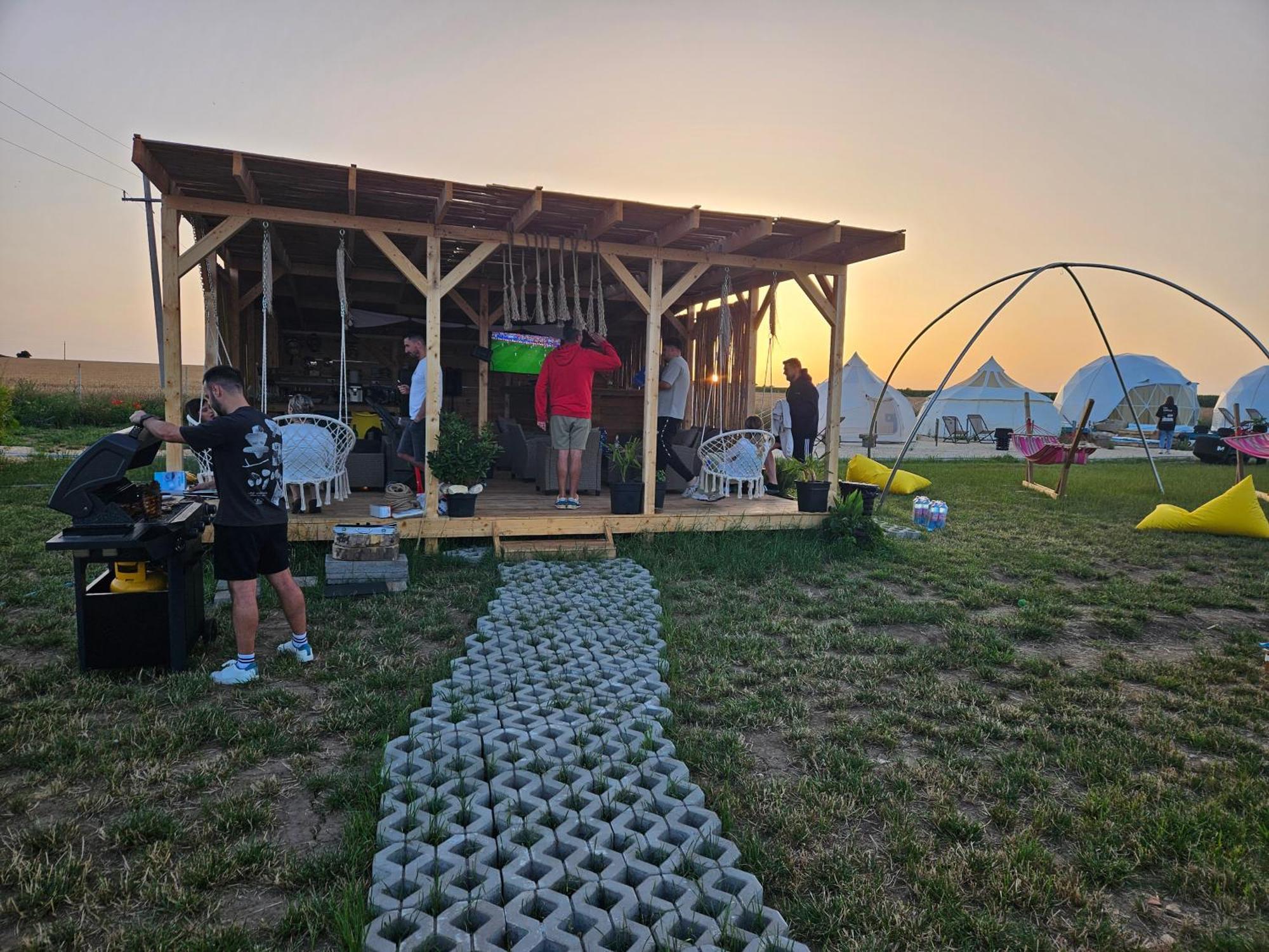 Mar A Lago Glamping23 Douăzeci şi Trei August 外观 照片