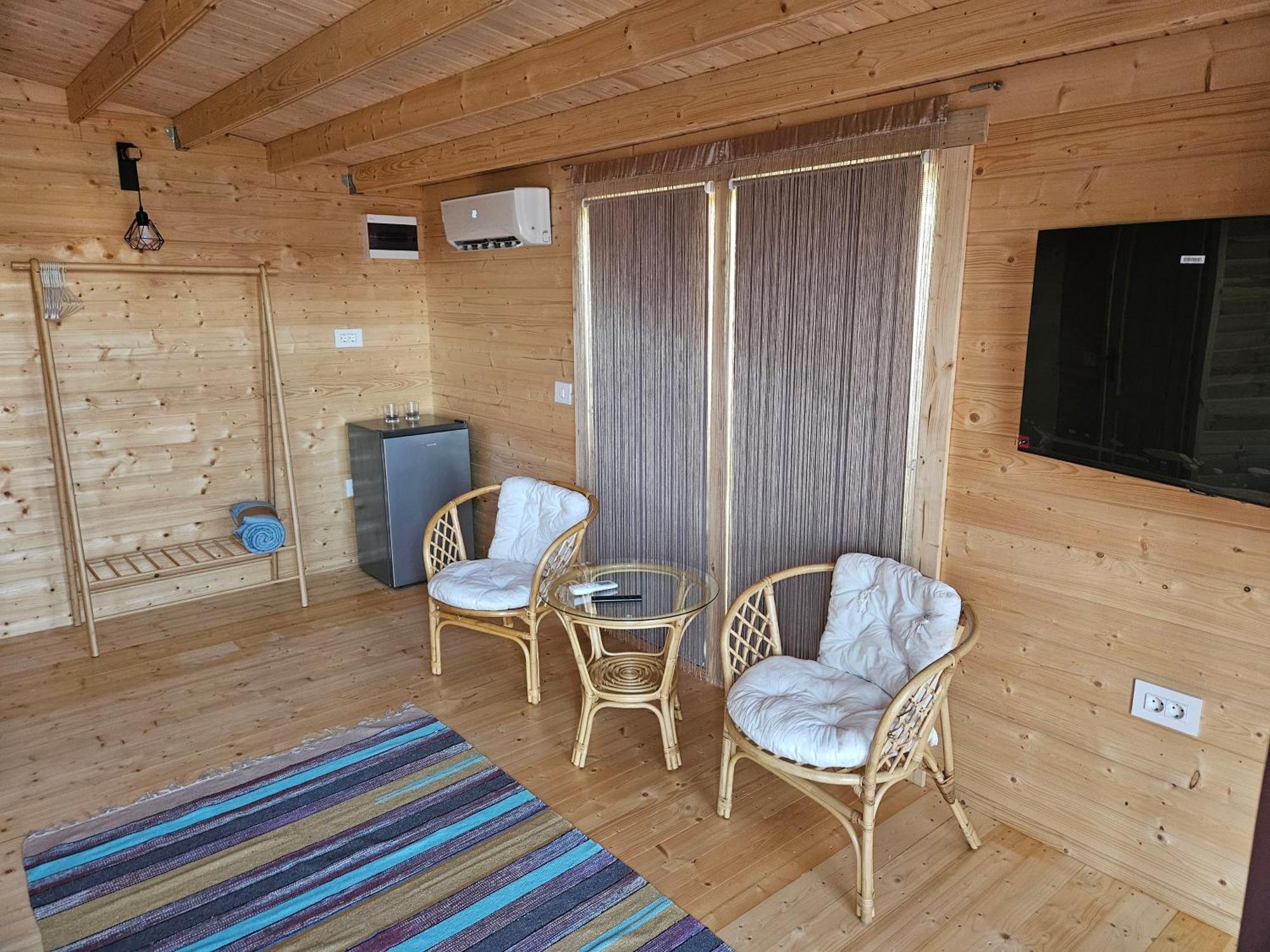Mar A Lago Glamping23 Douăzeci şi Trei August 外观 照片